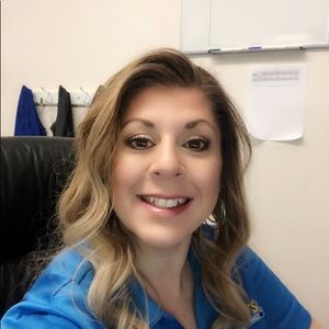 Meet your Posher, Angie